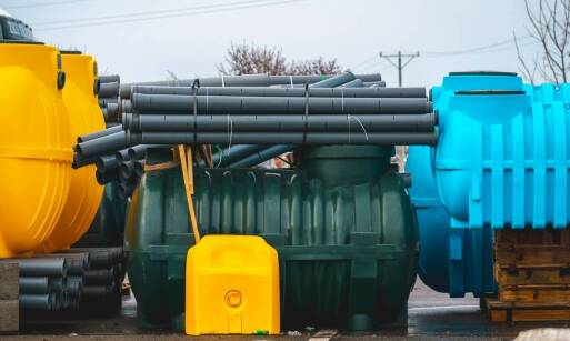 Wybór odpowiedniego szamba – na co zwrócić uwagę?