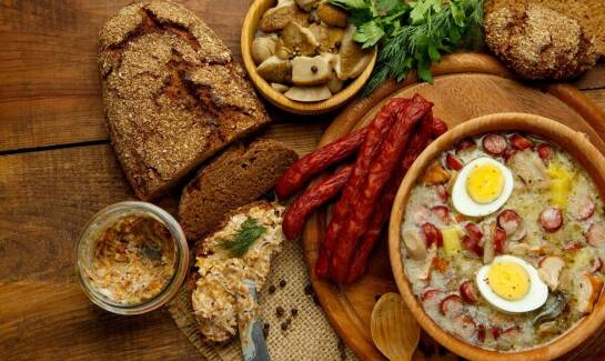 Jakie są zalety smalcu dostępnego w lokalnych sklepach?