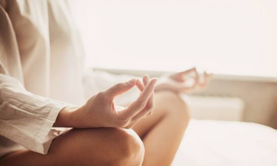 Joga Kundalini online – jak praktyka wpływa na rozwój osobisty?