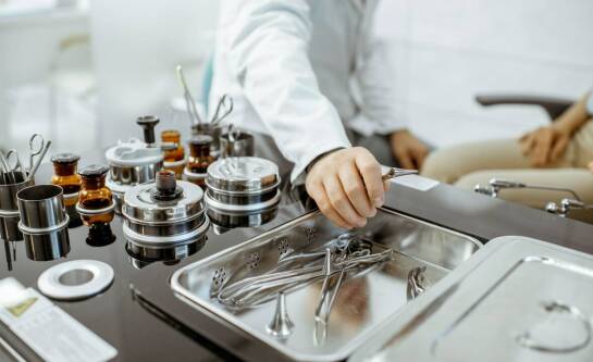 Chirurgia stomatologiczna – jakie zabiegi najczęściej wykonujemy?