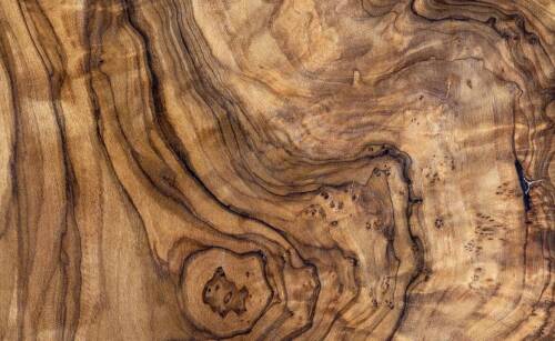 Dlaczego warto inwestować w meble z mango?