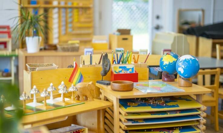 Dlaczego warto wybierać książki edukacyjne wspierające naukę języków obcych?