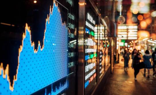 Jak efektywnie przeprowadzić modernizację tablic informacyjnych?