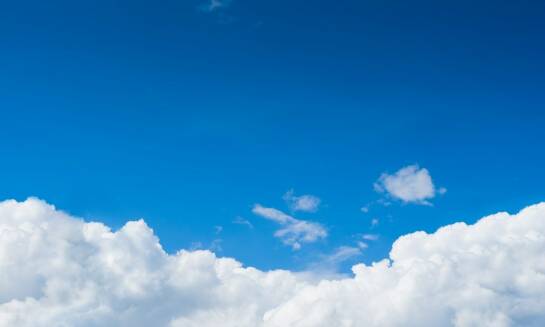 Nauka skoków spadochronowych: od teorii do praktyki