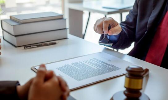 Rola notariusza w poświadczaniu wiarygodności dokumentów