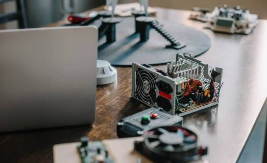 Jak opisać brak wpisu manualnego w dokumentacji?