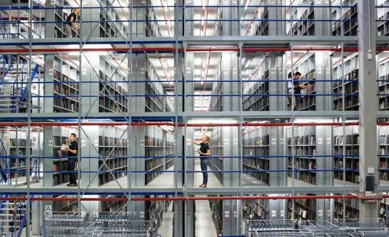 Ile zarabia spedytor krajowy?