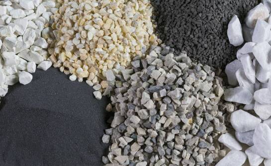 Gdzie naturalnie występują wody mineralne?