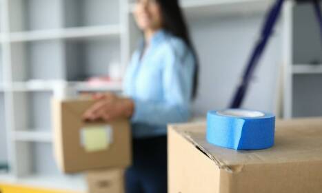 Jak zorganizować bezpieczne pakowanie mienia przy przeprowadzce?