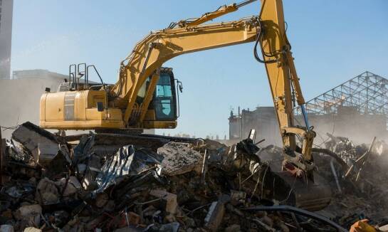 Wynajem kontenera na gruz: Jakie są opcje dla odpadów wielkogabarytowych?