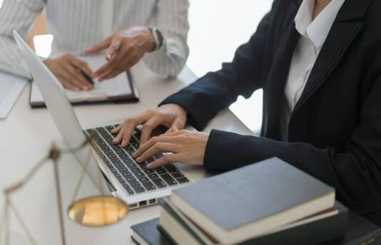 Jak zapewnić skuteczną ochronę prawną przy zakładaniu działalności gospodarczej?