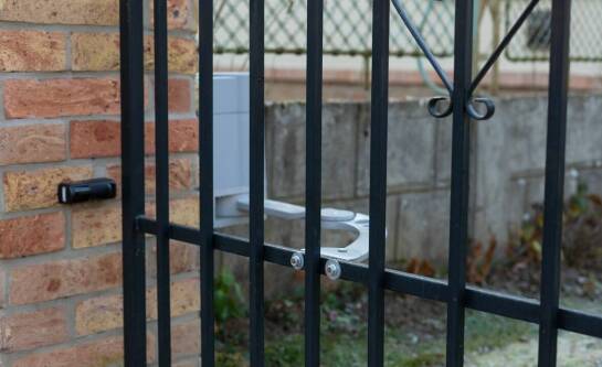 Różnorodność napędów do bram: jakie rozwiązania są dostępne dla różnych potrzeb?