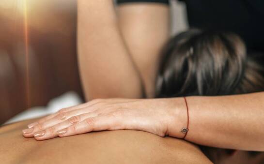 Masaż sportowy jako wsparcie w walce z chronicznym bólem mięśni