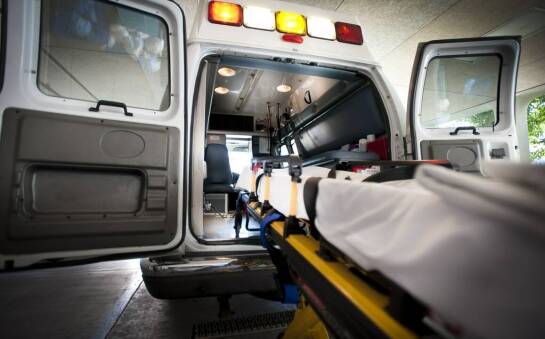 Jak transport medyczny wspiera pacjentów z potrzebą częstego monitorowania ciśnienia?