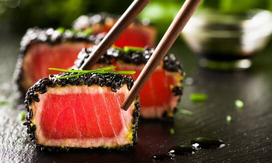 Co wyróżnia nasze sushi w cateringu na imprezy plenerowe?