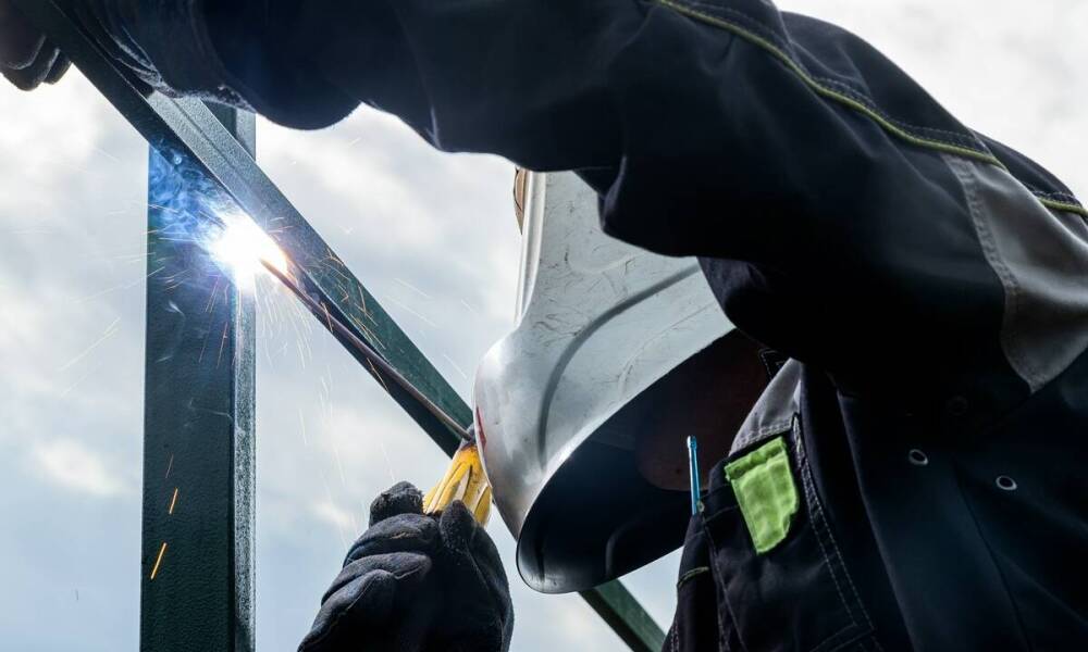 Korzyści z precyzyjnego spawania aluminium dla nowoczesnej architektury