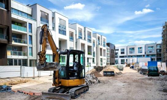 Jak minikoparki wpływają na szybkość realizacji projektów?