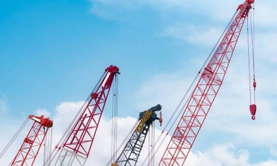 Innowacyjne rozwiązania w zakresie wynajmu dźwigów samojezdnych