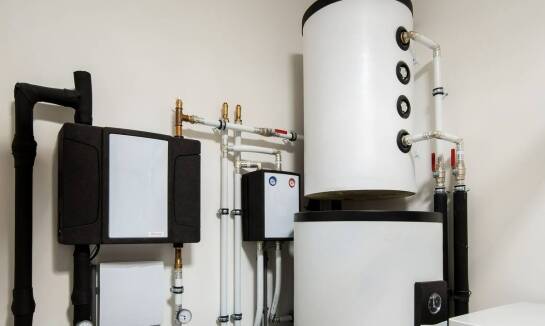 Pompy ciepła a komfort cieplny: jak bezawaryjne modele wpływają na jakość życia?