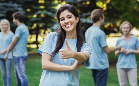 Integracyjne wyjazdy dla firm: Budowanie zespołu przez wspólne przygody