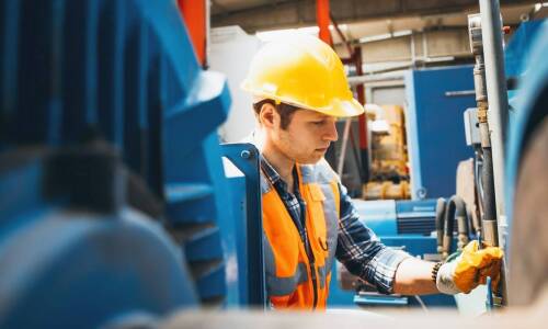 Wózki widłowe: kluczowe aspekty serwisowania i konserwacji