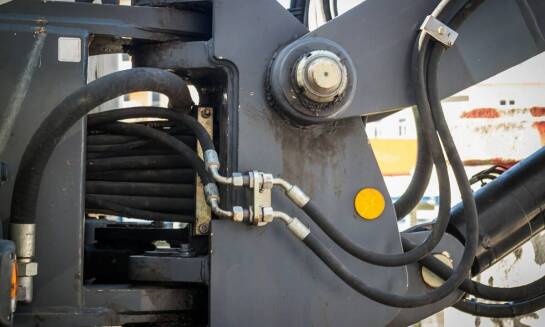 Jakie są korzyści z zakupu używanego młota hydraulicznego od profesjonalnego dostawcy?
