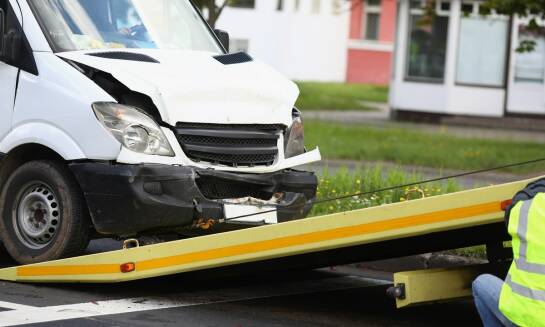 Jak skutecznie zorganizować transport uszkodzonego pojazdu we Wrocławiu?