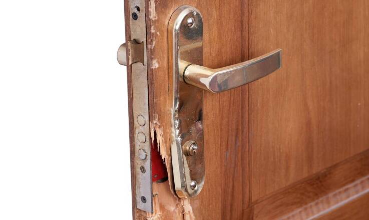 Bezpieczeństwo i stabilność konstrukcji domków ogrodowych drewnianych - kluczowe aspekty dla użytkowników