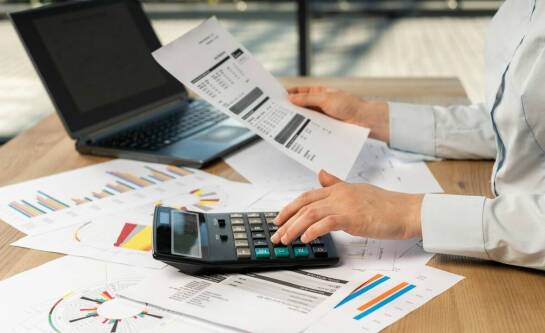 Czy warto skorzystać z usług księgowych przy ubieganiu się o dotacje unijne?