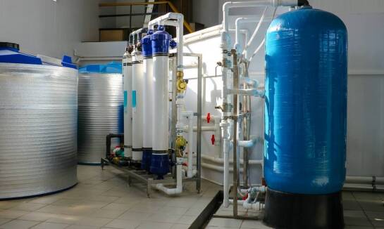 Kiedy wskazane jest stosowanie zmiękczacza do wody?