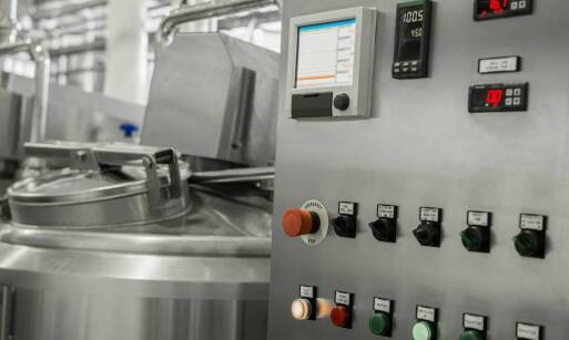 Rozwiązania technologiczne w zakresie kompensacji mocy biernej dla firm