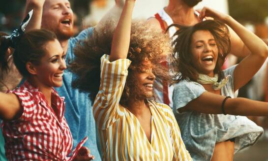 Imprezy integracyjne dla firm: jak wieża widokowa wpływa na doświadczenia uczestników?