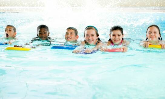 Jak zajęcia aqua aerobiku mogą pomóc w poprawie postawy ciała?