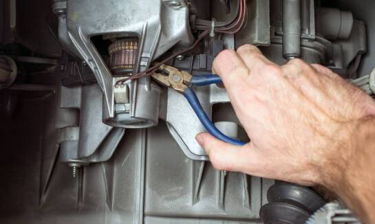 Jak serwis pralek pomaga wydłużyć żywotność urządzeń?