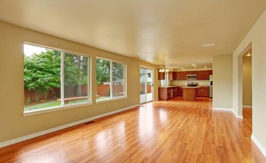 Deski podłogowe w aranżacjach stylu skandynawskiego