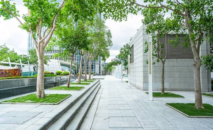 Jak donica kwadratowa 60x60 wpływa na mikroklimat przestrzeni?