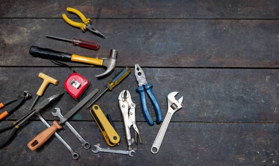 Przegląd narzędzi montażowych dla instalatorów klimatyzacji