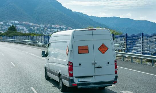 Całodobowy mobilny serwis opon na autostradzie A1 – dlaczego warto skorzystać?