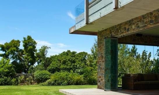 Jak działają oczyszczalnie przydomowe i dlaczego są popularne wśród mieszkańców?