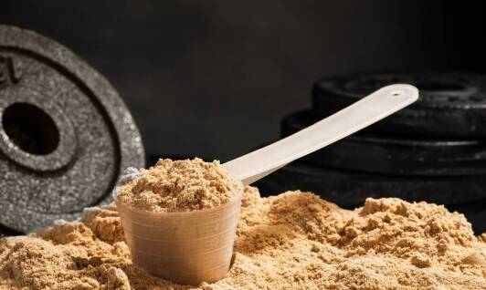 Jak użytkownicy oceniają różnorodność smaków białek serwatkowych Fitmax?