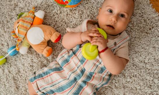 Bezpieczne zabawki dla najmłodszych – co oferuje sklep z zabawkami?