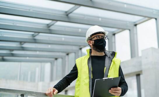 Jak kontrole budynków wpływają na decyzje o modernizacji obiektów?