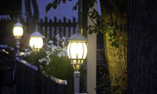 Jaki klosz wybrać do lampy ogrodowej?