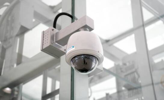Zalety kamer CCTV w systemach alarmowych – co warto wiedzieć?