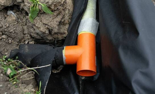 Dlaczego z klimatyzacji w domu leci woda?