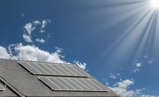 Jaki zestaw solarny wybrać na działkę?