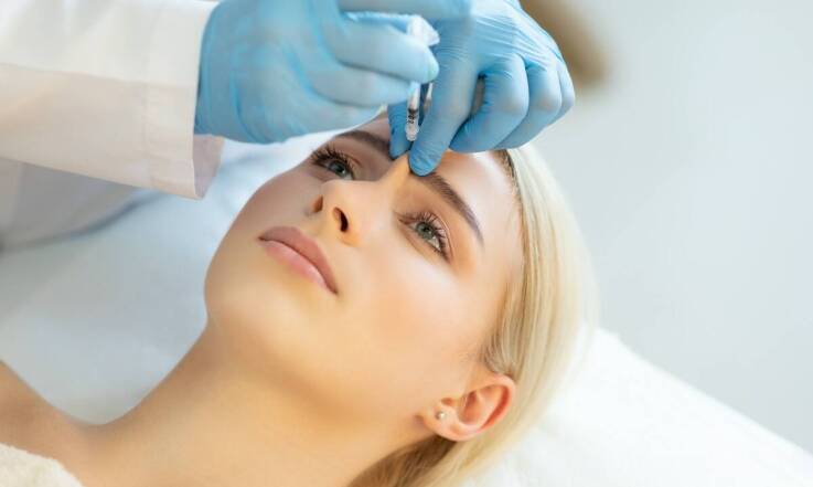 Korekta nosa bez skalpela – jak działa kwas hialuronowy?