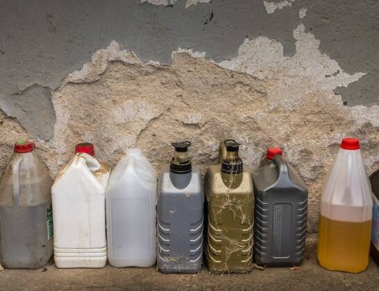 Oleje samochodowe - jak wpływają na emisję spalin?