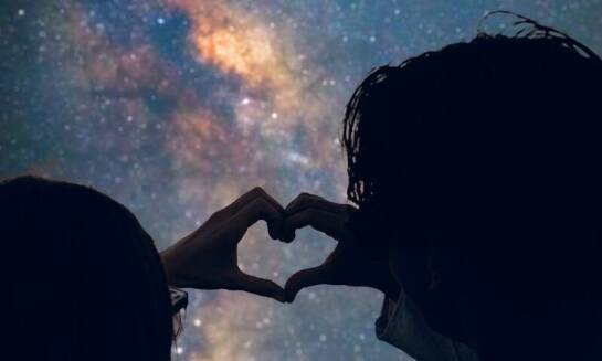 Jakie są najczęstsze pytania dzieci podczas zajęć w mobilnym planetarium?