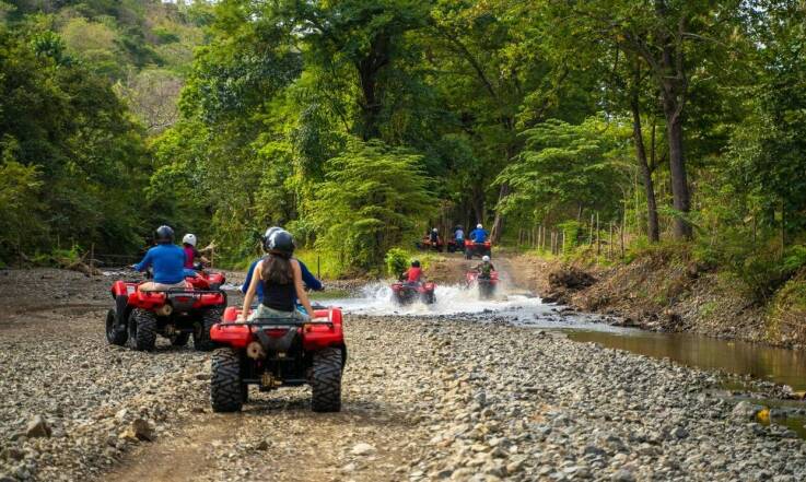 Jakie są kluczowe korzyści wyboru naszych wycieczek z lokalnymi przewodnikami?